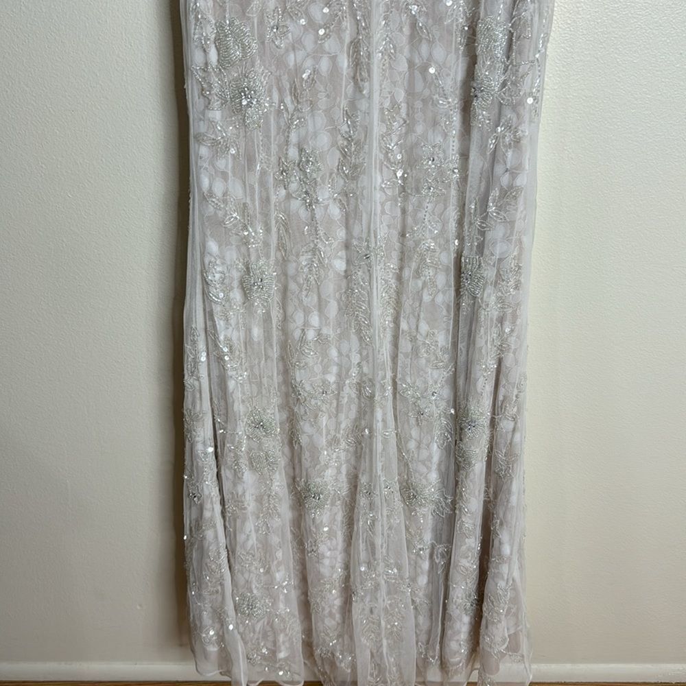 Mac Duggal white long sheer sleeve embellished gown dress size 4 NWT - Picture 12 of 16